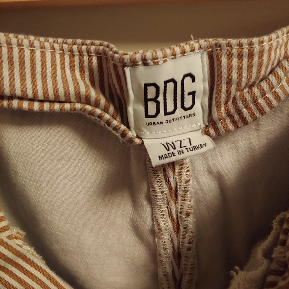 UO High waisted boho jeans - Picture 2 of 3